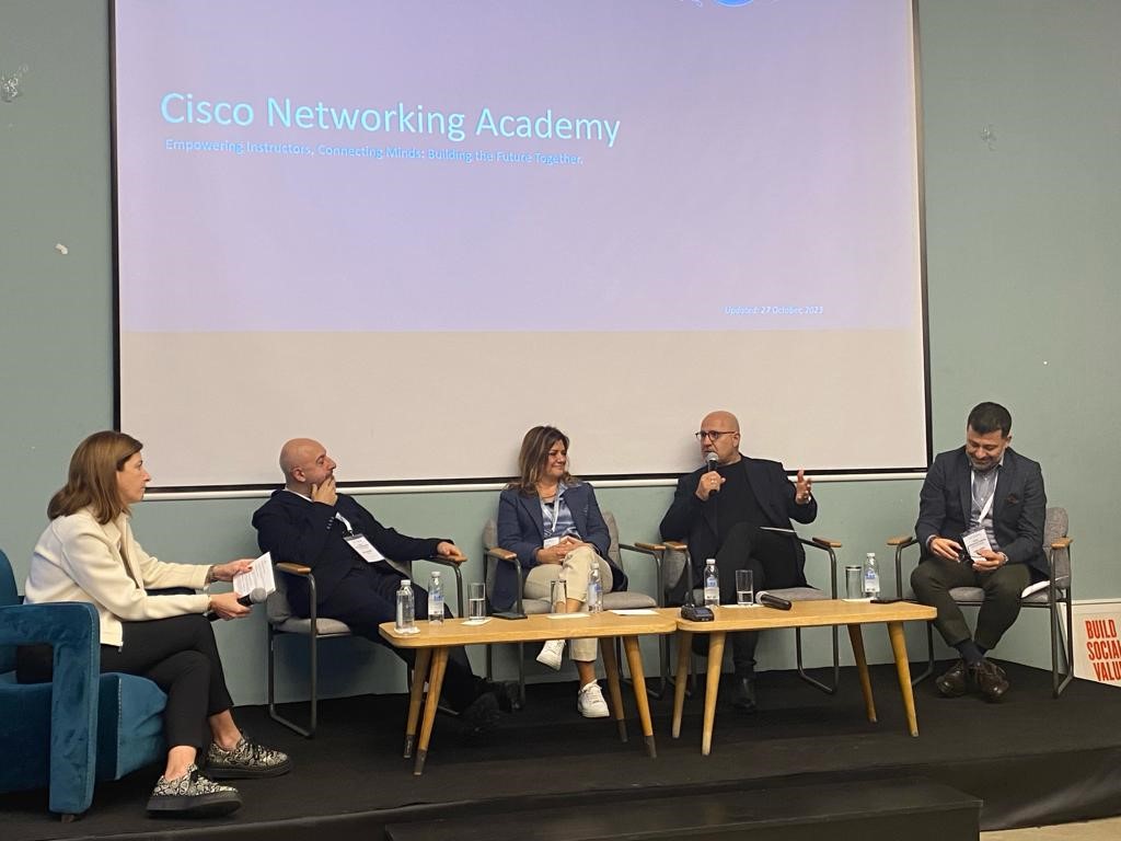 KÜN’e “Lider Üniversite” ödülü