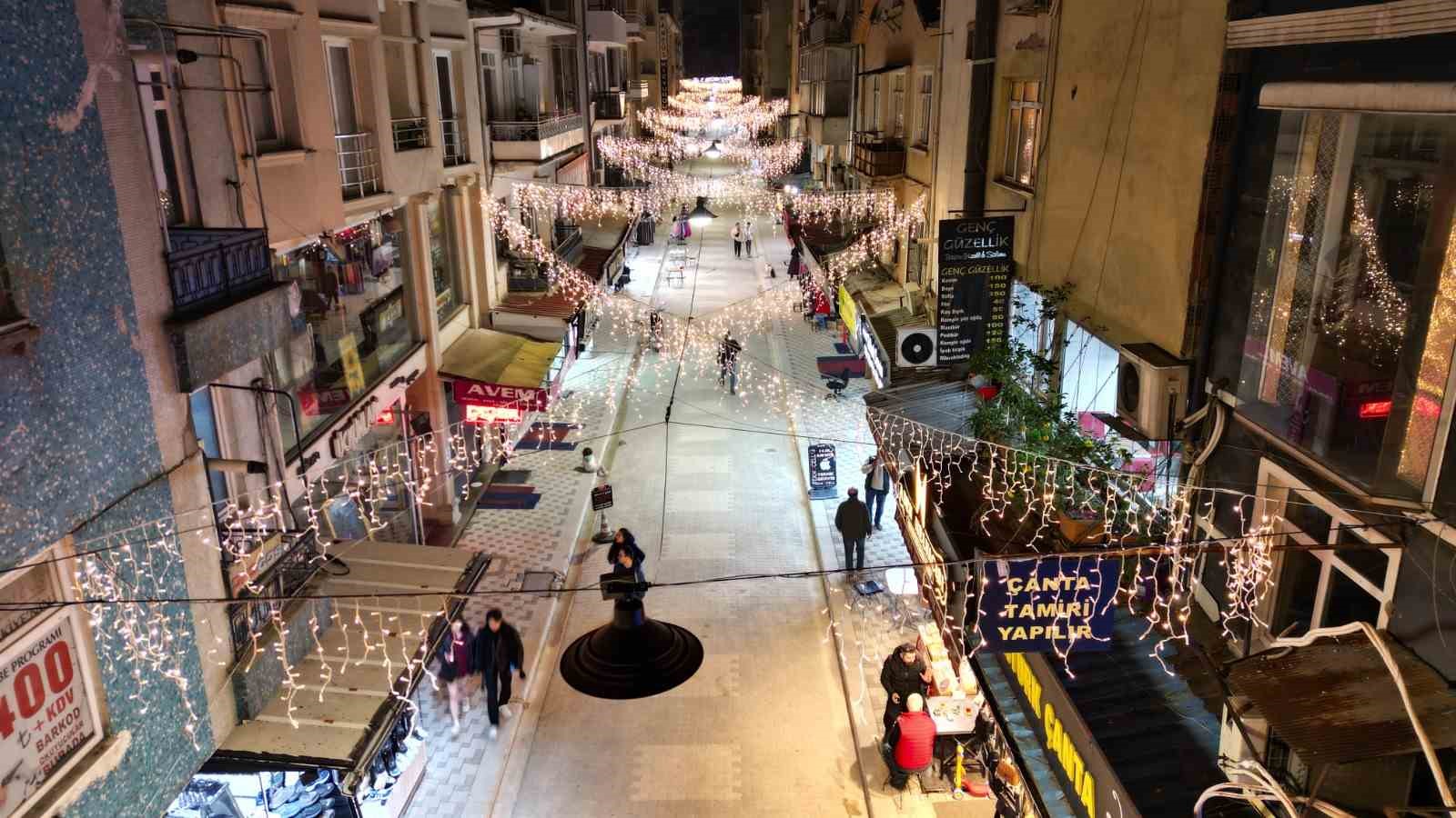 İzmit’e estetik kazandırıldı
