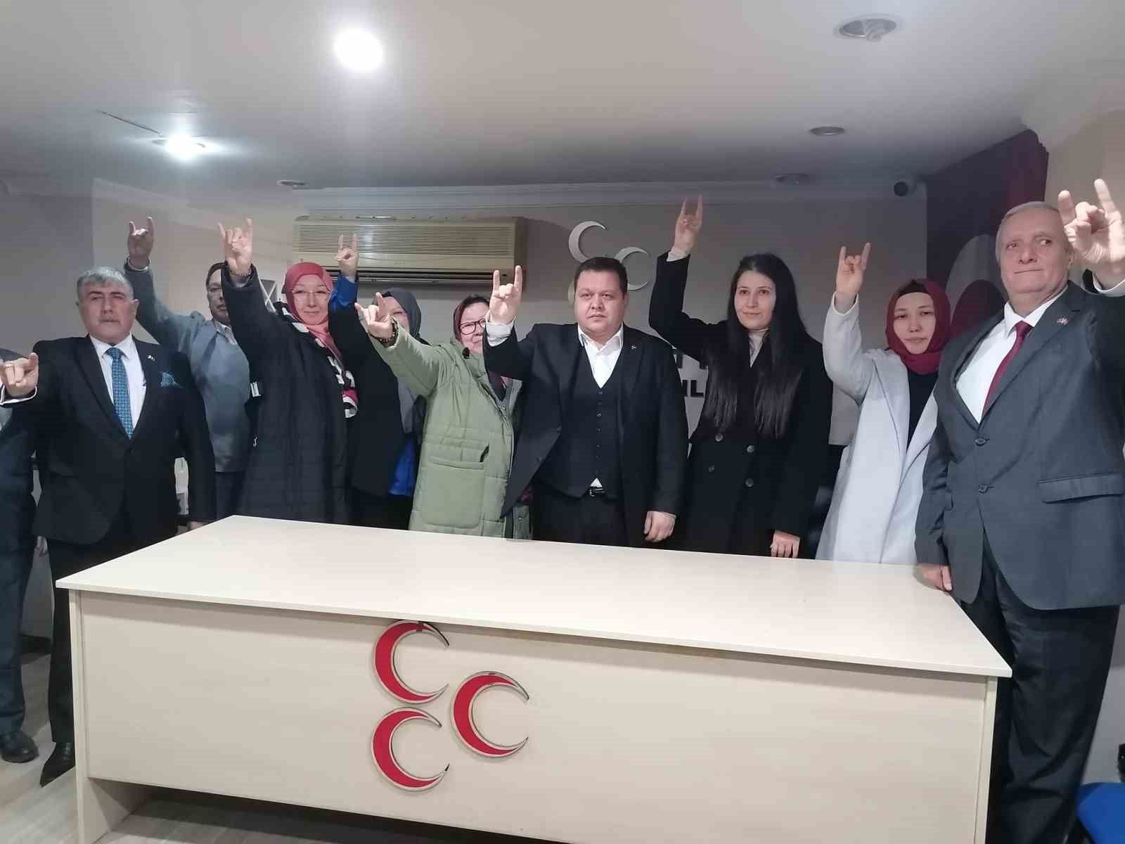 MHP Salihli KAÇEP Başkanlığına Esra Temel atandı
