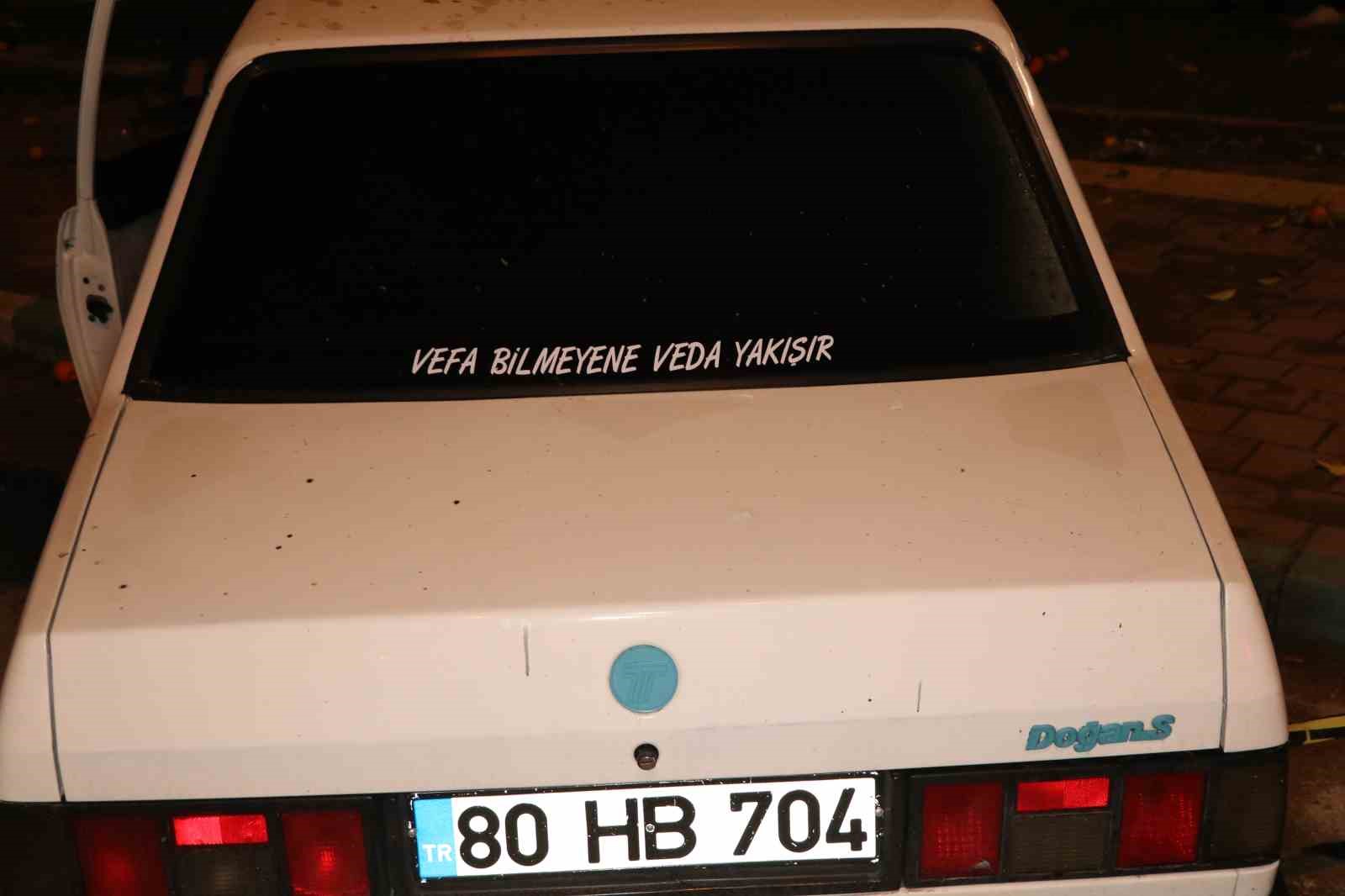 Tofaş otomobil ile motosiklet &ccedil;arpıştı: 1 &ouml;l&uuml;, 3 yaralı
