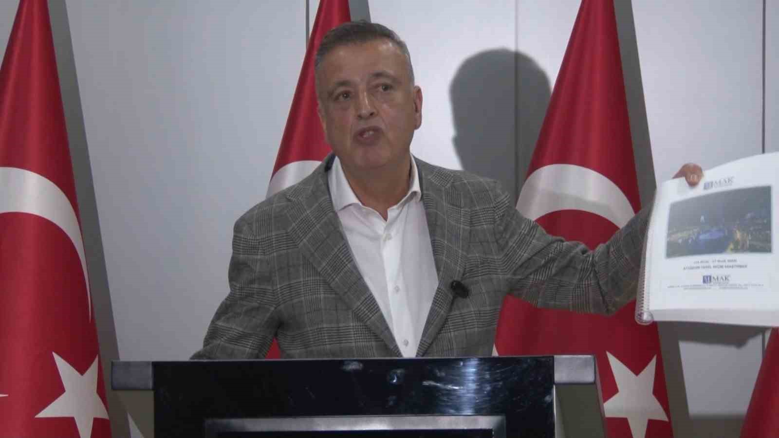 Ataşehir Belediye Başkanı İlgezdi CHP’den istifa etti: "CHP’de bir kıyım hareketi yapılıyor"
