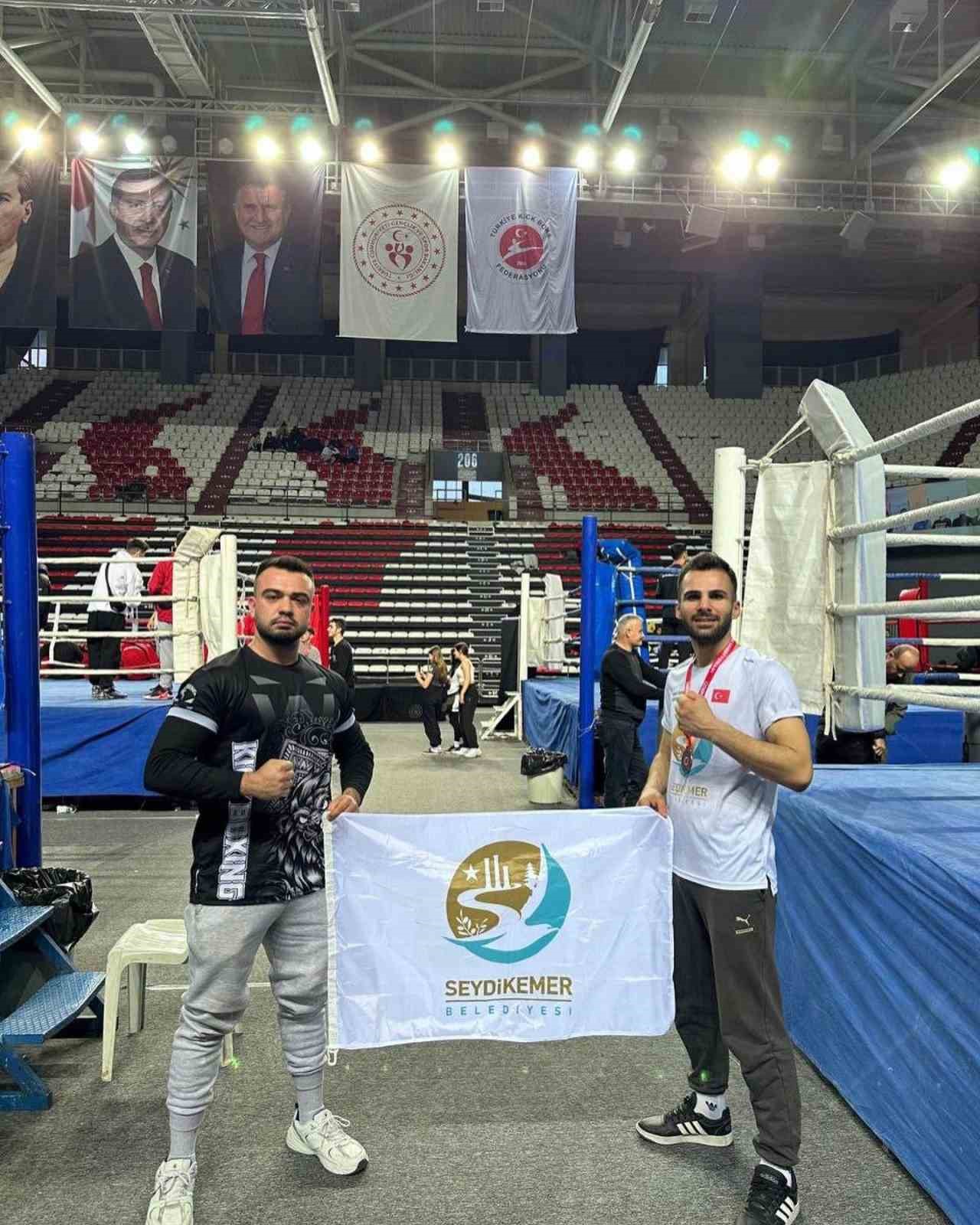 Seydikemerli Yunus Emre Türkiye 3.’sü oldu
