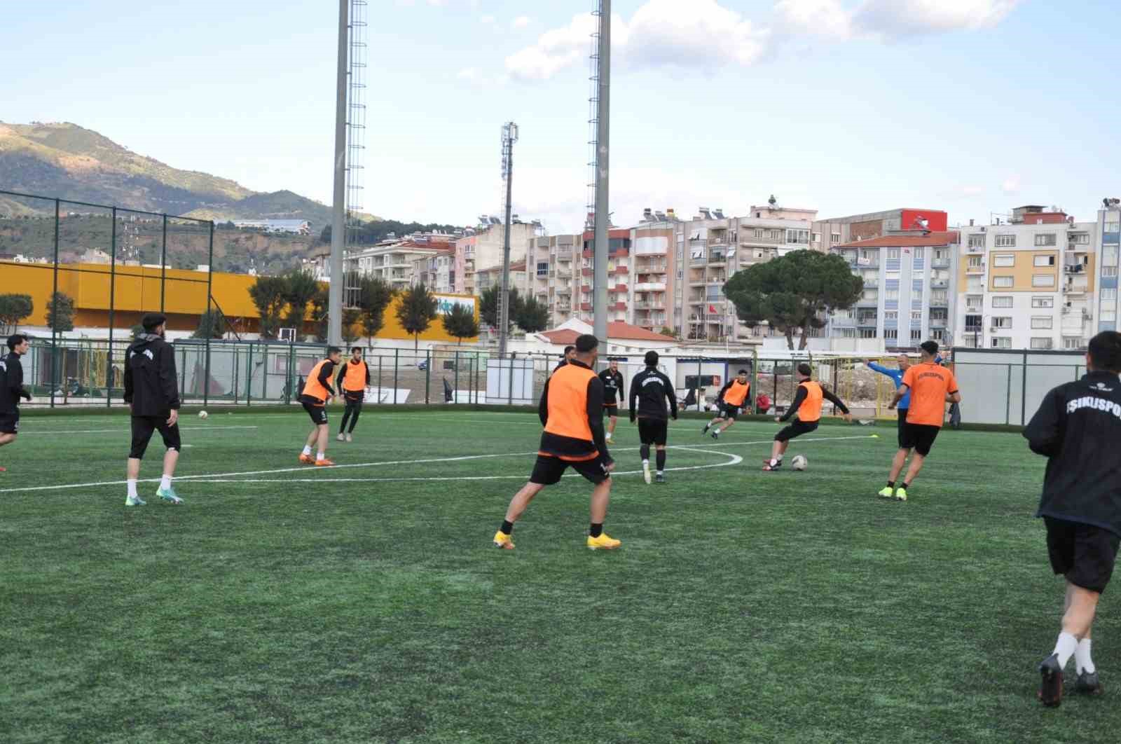 OKT Traıler Işıklıspor’da heyecan kaldığı yerden devam ediyor