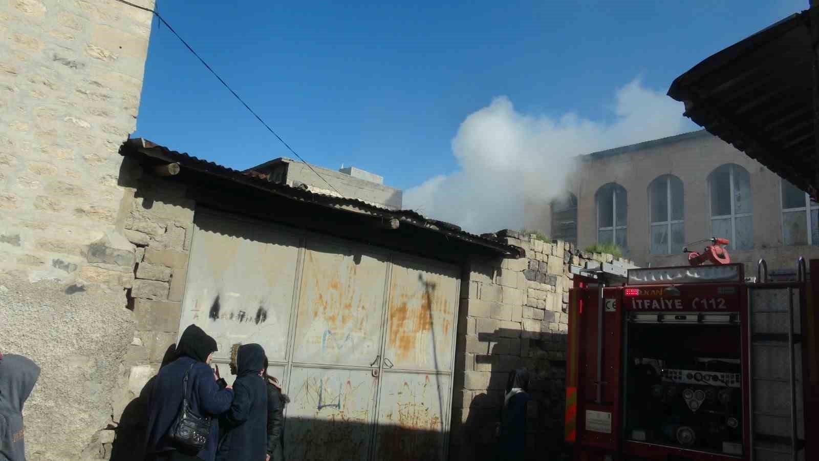 Kilis’te evde çıkan yangın maddi hasara yol açtı
