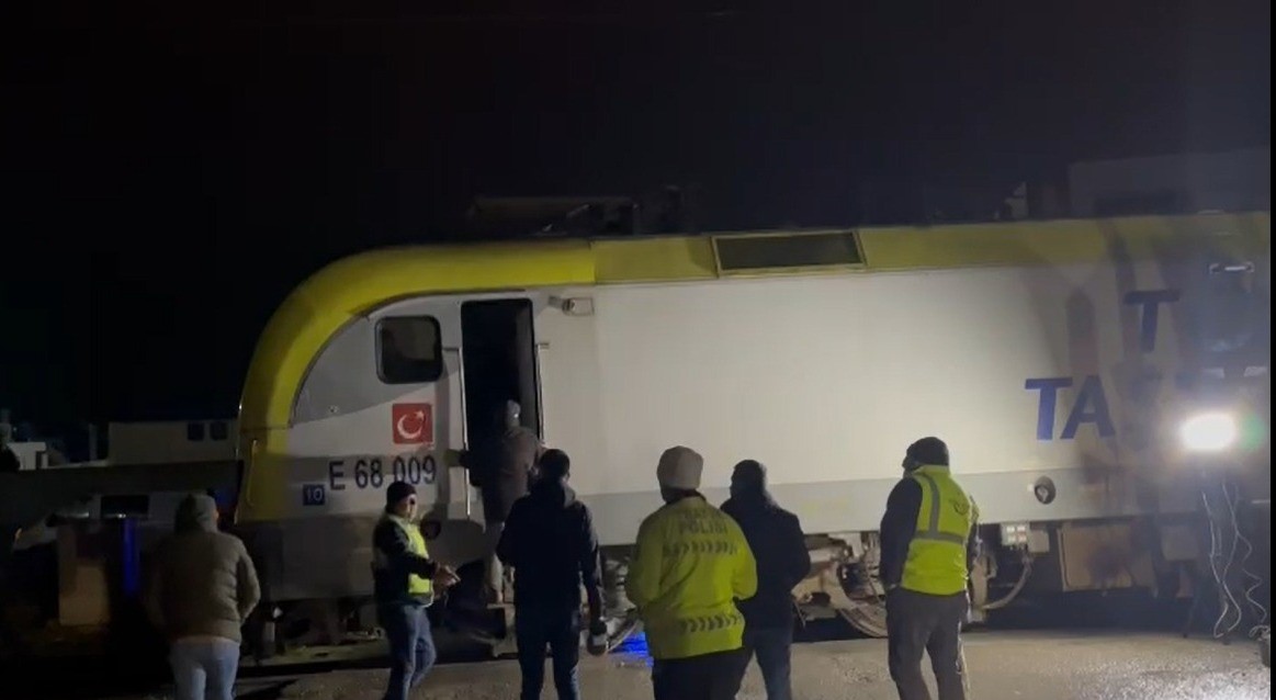 Tekirdağ’da meydana gelen tren kazasında 80 yolcu perona alındı