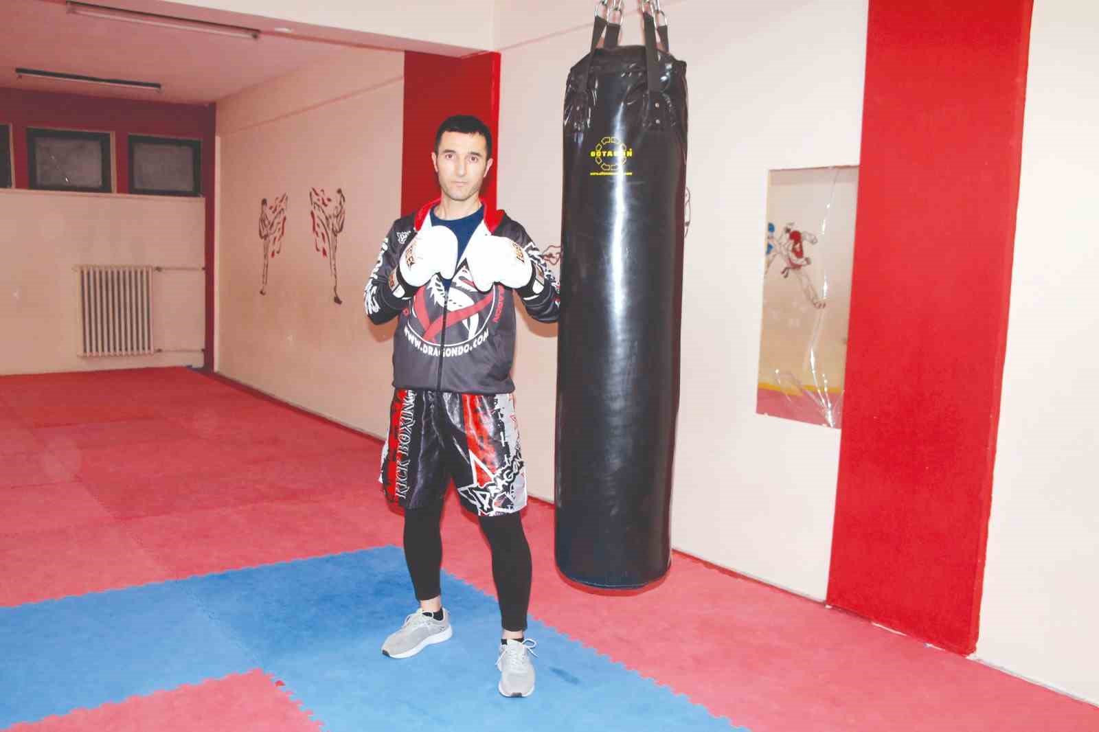 Sungurlu&rsquo;da kick boks antrenmanları yeniden başladı
