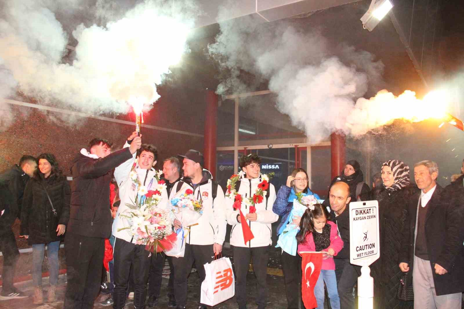 Muhammed Bozdağ’a coşkulu karşılama
