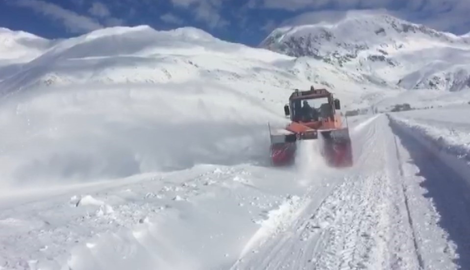 Tunceli’de 215 köy yolu ulaşıma açıldı