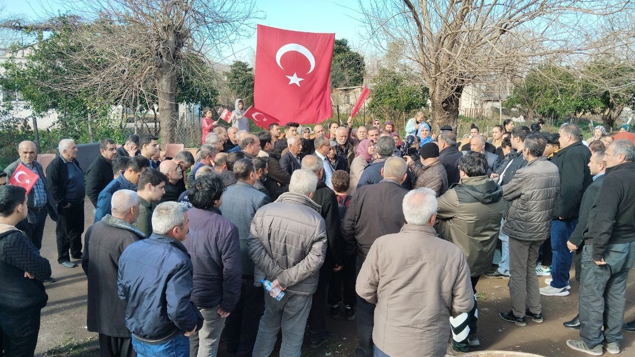 CHP’li 300 partili ön seçimsiz belirlenen adaya destek vermeme kararı aldı