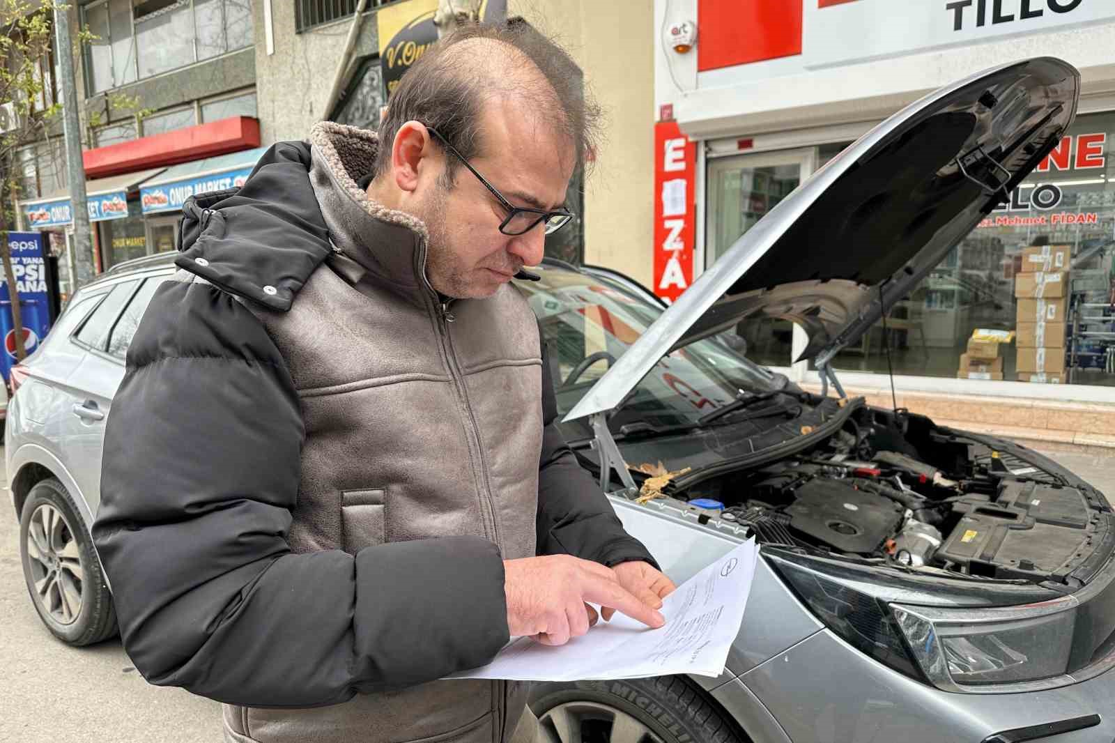 Opel bayisinden sıfır alınan cip, servisten çıkmıyor