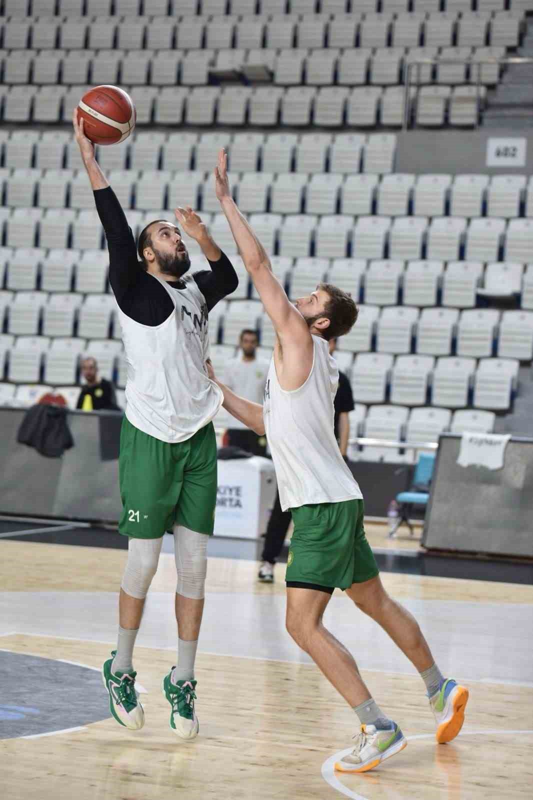 Manisa BBSK’da, Nymburk maçı hazırlıkları çift antrenmanla başladı 