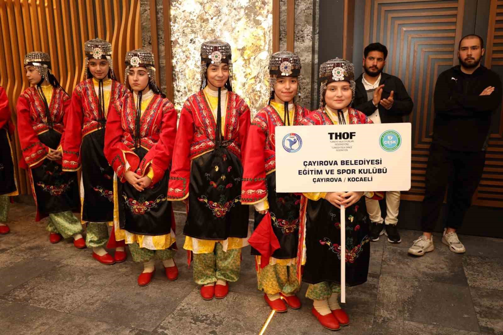 7 Bölge Halk Oyunları yoğun ilgi gördü
