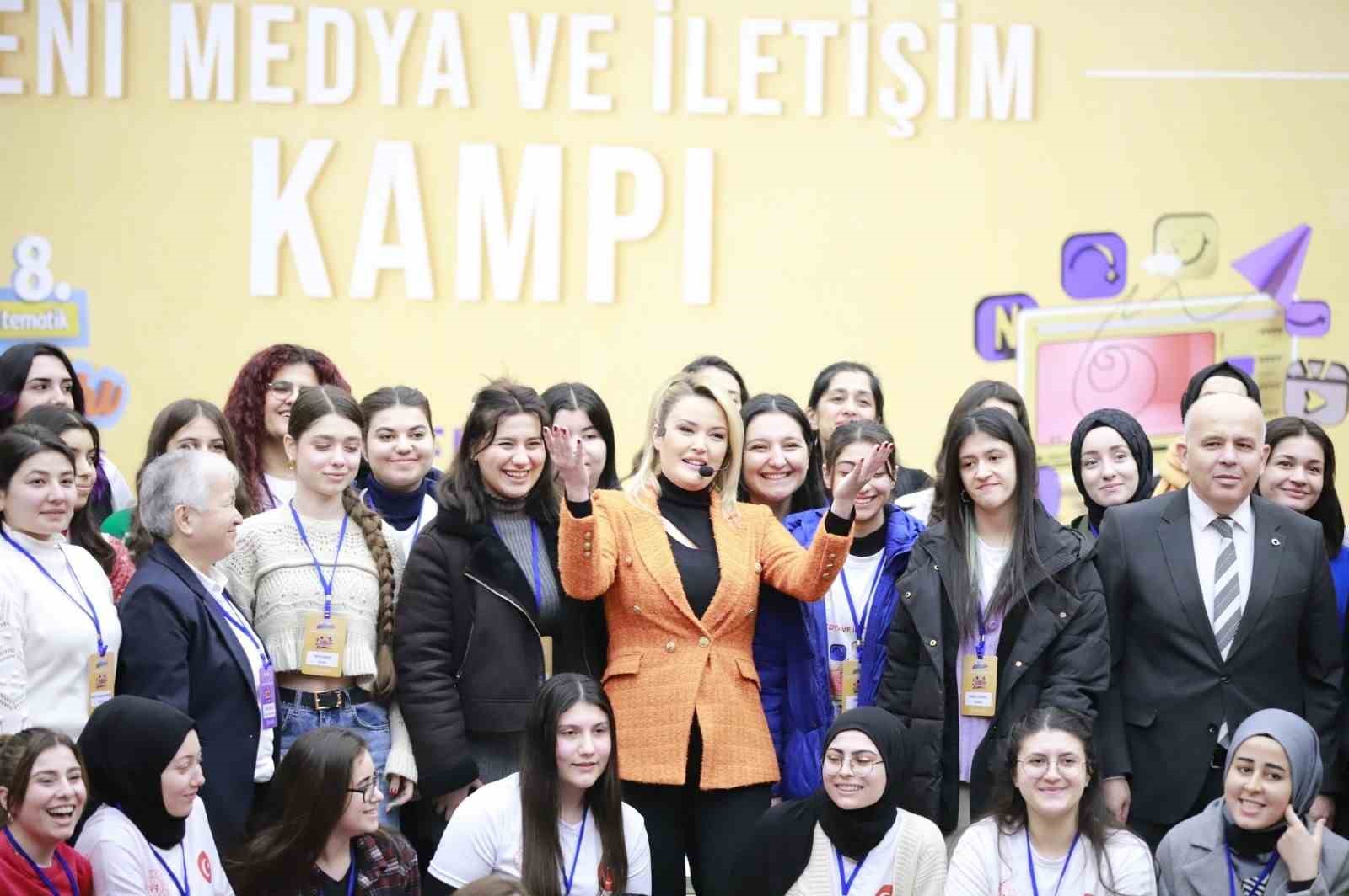 Yeni Medya ve İletişim Kampı Denizli’de başladı