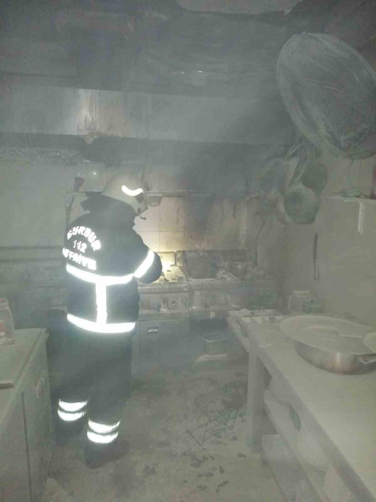 Burdur’da kafede yangın paniği
