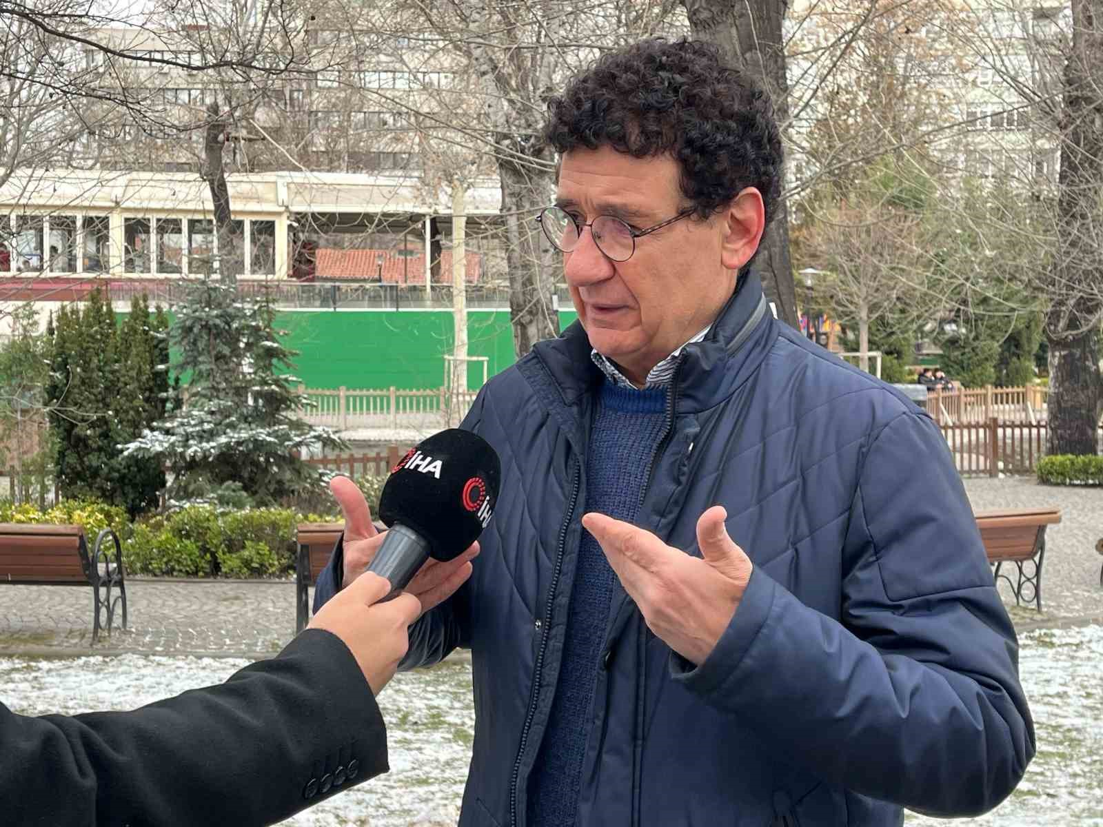 Uzmanından uyarı: "Tatil dönüşü öğrencileri ders yoğunluğu içine itmek hiç iyi bir şey olmaz"
