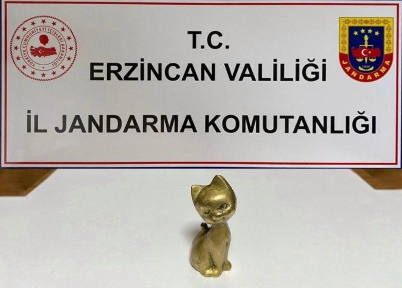 Erzincan&rsquo;da uyuşturucu operasyonu: 3 kişi g&ouml;zaltına alındı
