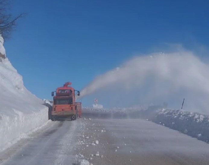 Tunceli’de tüm yollar ulaşıma açıldı; genişletme çalışmaları sürüyor