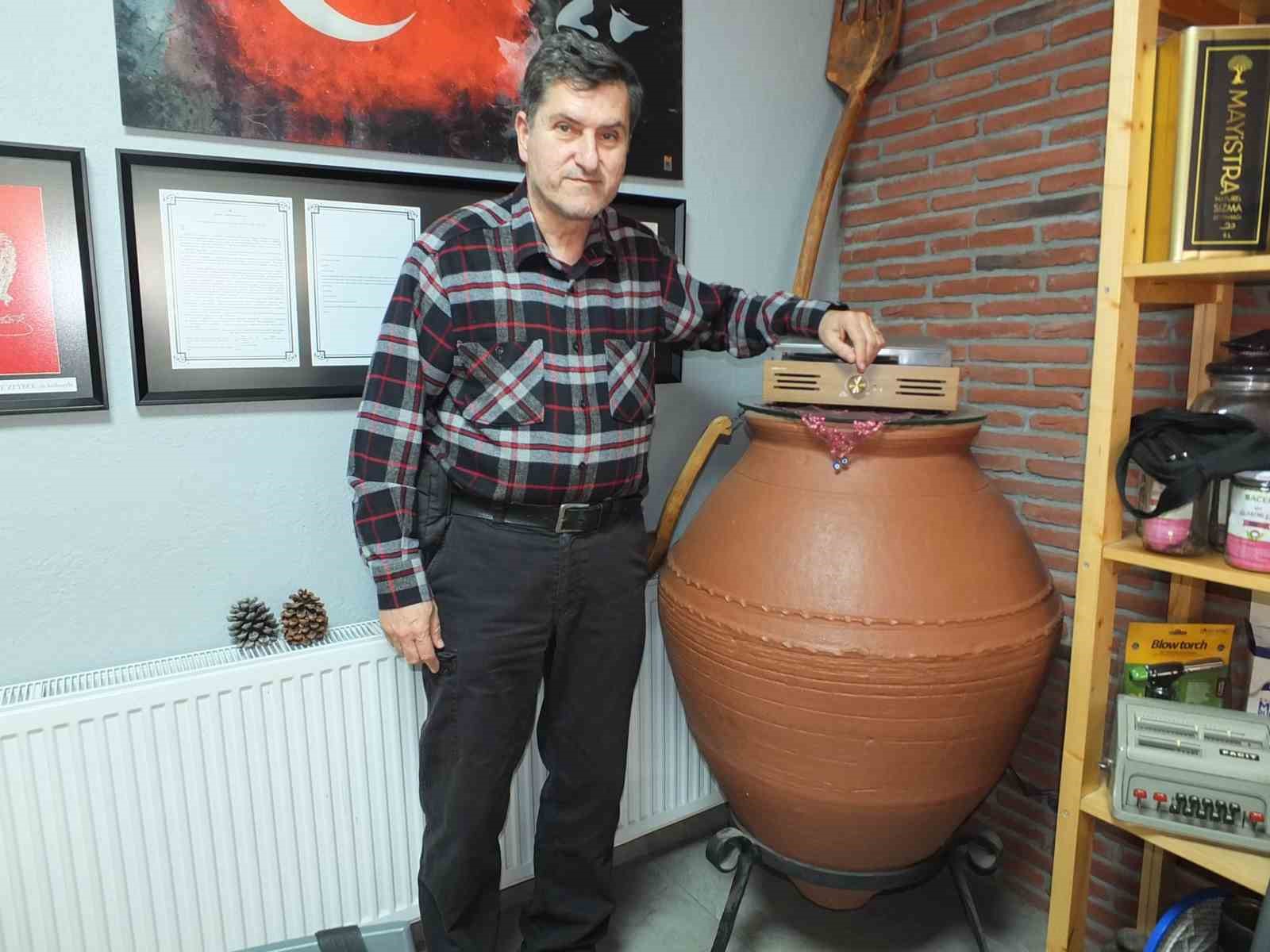Eski yağ küpleri mekanlara süs oldu
