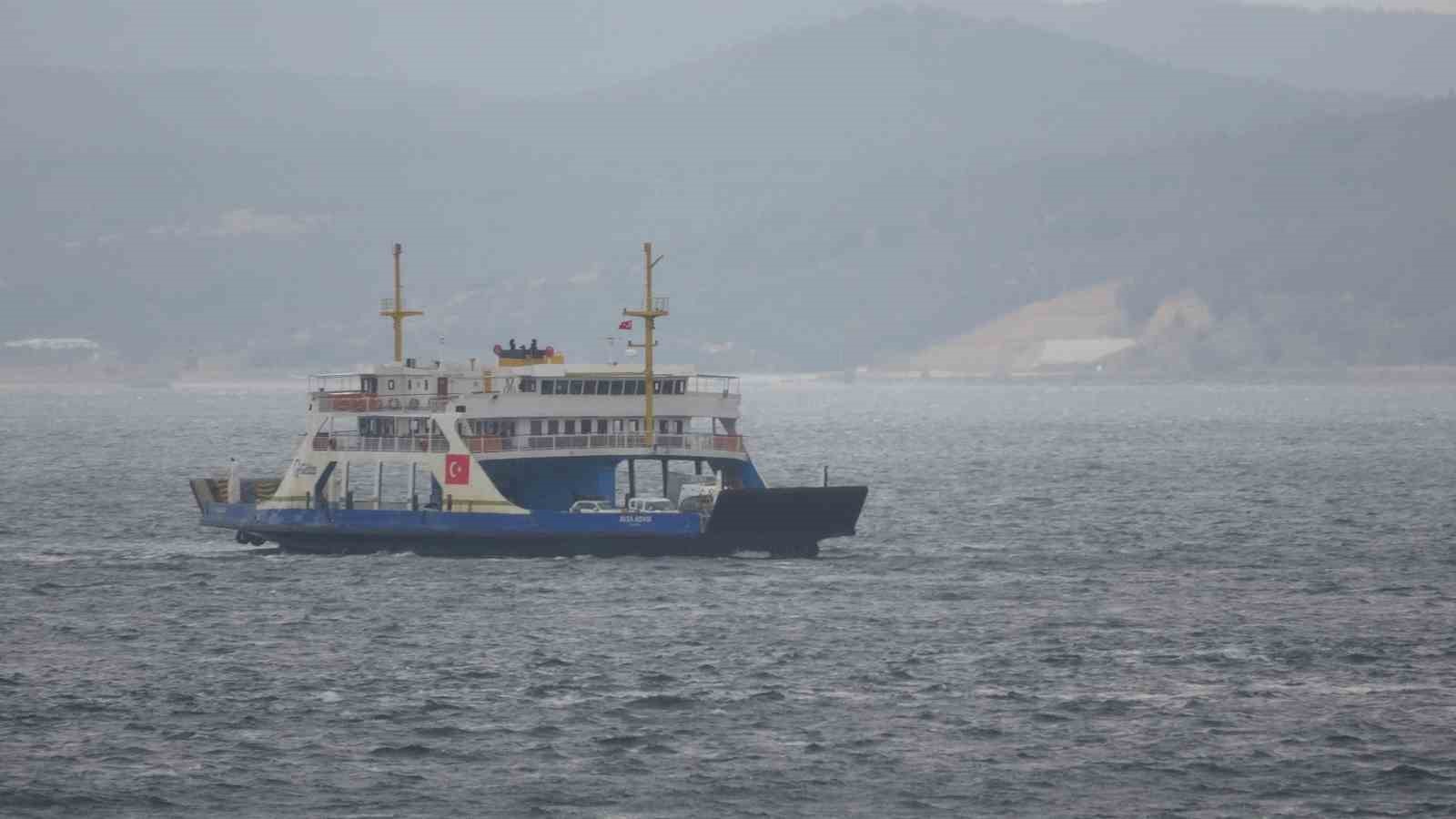Bozcaada ve G&ouml;k&ccedil;eada&rsquo;ya yarınki t&uuml;m feribot seferleri iptal edildi

