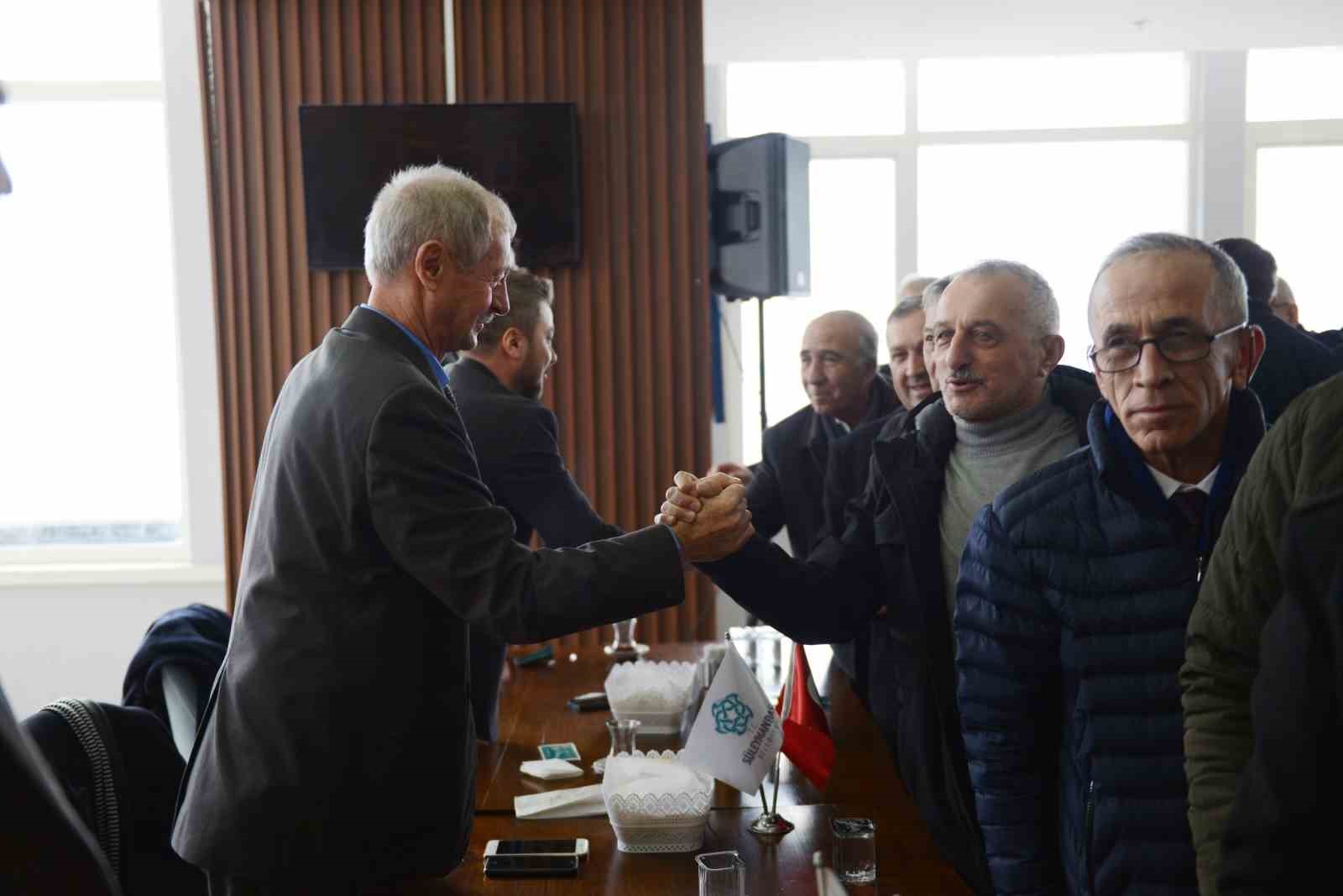 Başkan Uzunlar muhtarların taleplerini dinledi
