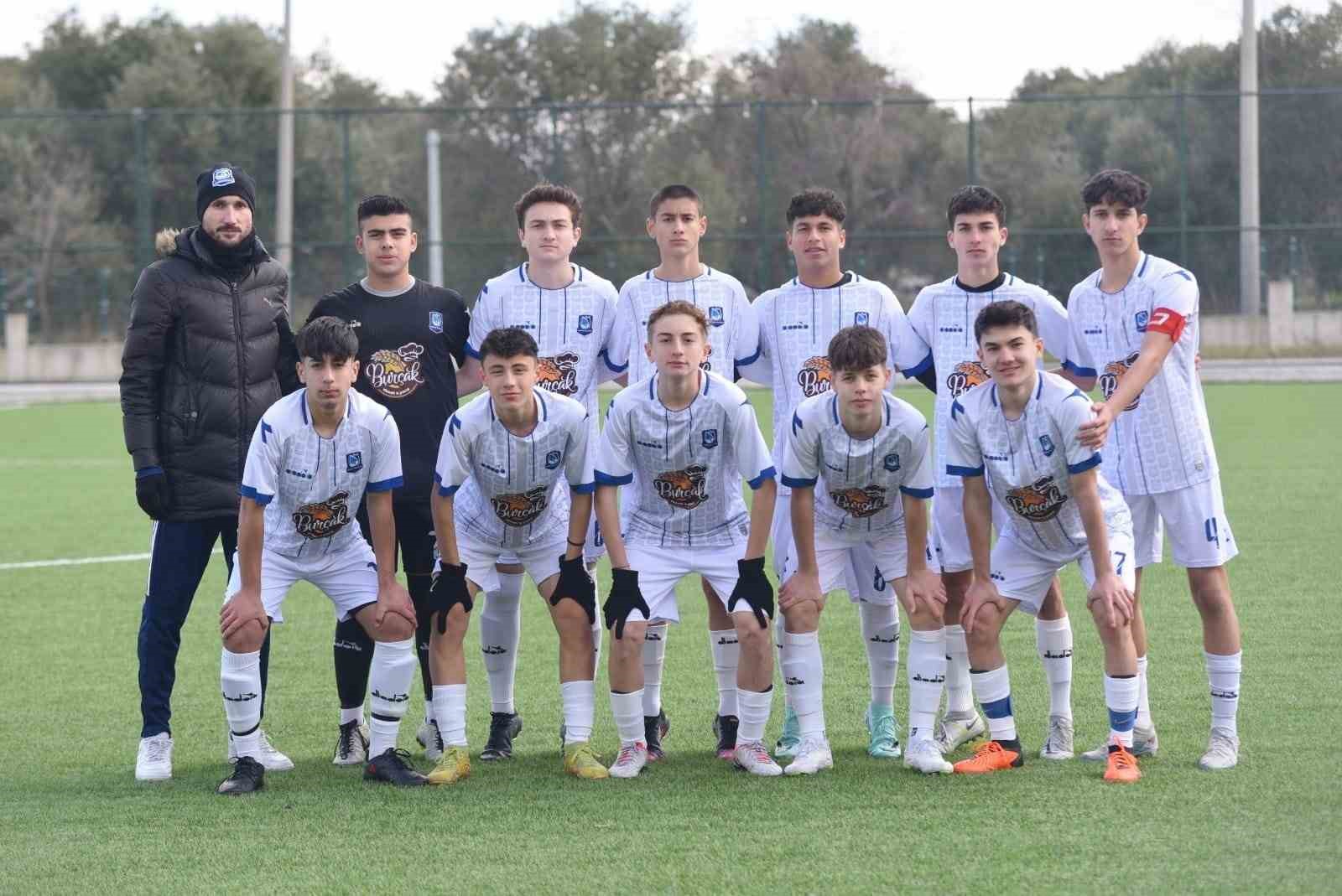 Yunusemre’nin u16’ları adını Türkiye Şampiyonası’na yazdırdı