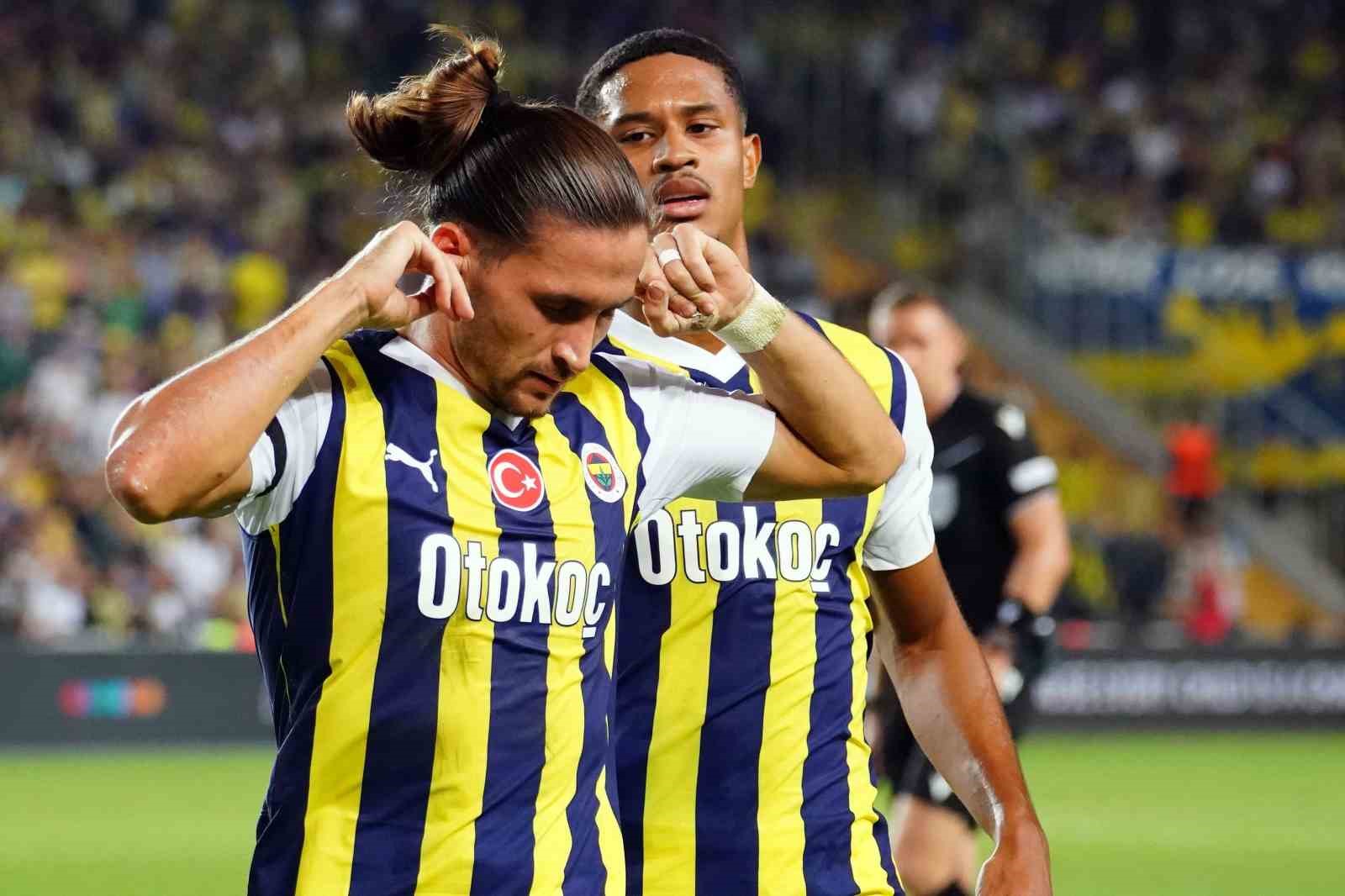 Fenerbahçe, Miguel Crespo’yu Rayo Vallecano’ya kiraladı