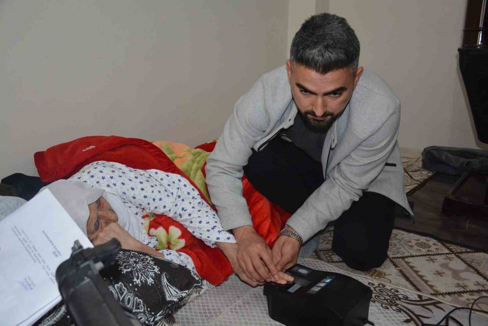 Silopi’de engelli ve yaşlılara ‘Gezici Kayıt Terminali Sistemi’ hizmeti