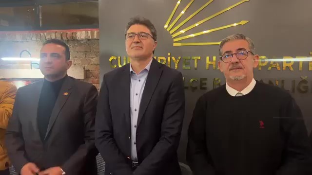 CHP&rsquo;li Edremit Belediye Başkanı Arslan se&ccedil;im yarışından &ccedil;ekildi
