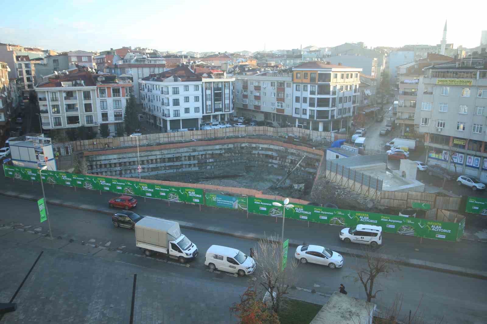 Zeytinburnu yeni eserler kazanmaya devam ediyor
