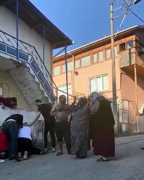 Cinayetle yargılanan abi, kardeş ve arkadaşlarına ceza yağdı