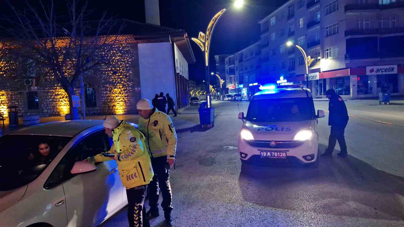 Alaca’da polisten asayiş ve huzur uygulaması