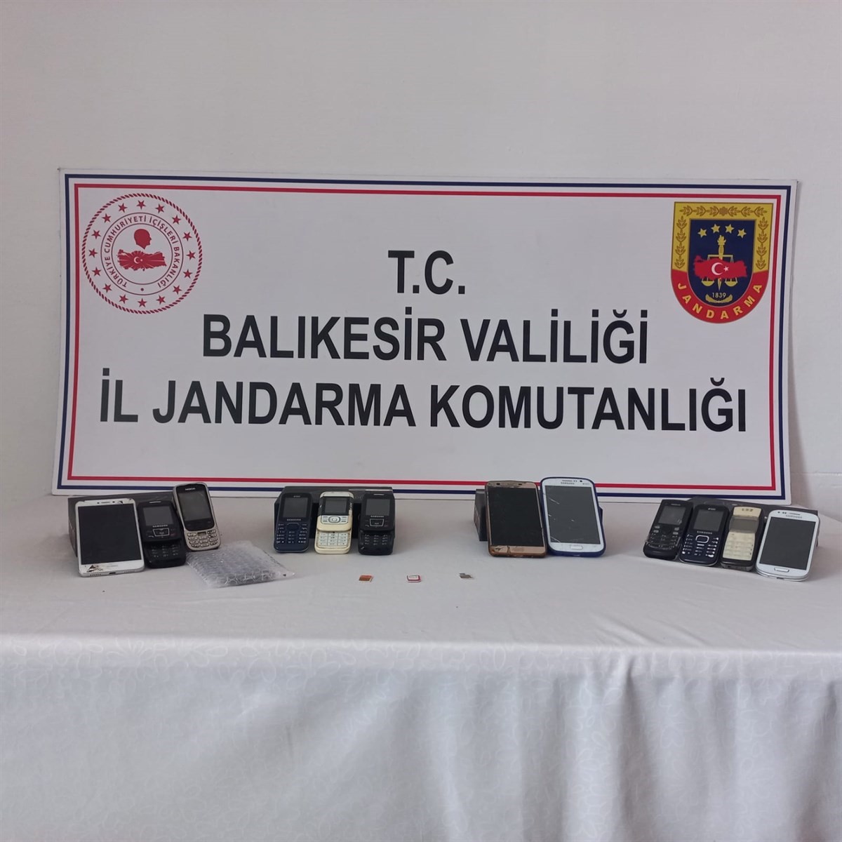 Balıkesir’de FETÖ/PDY operasyonunda 4 kişi yakalandı