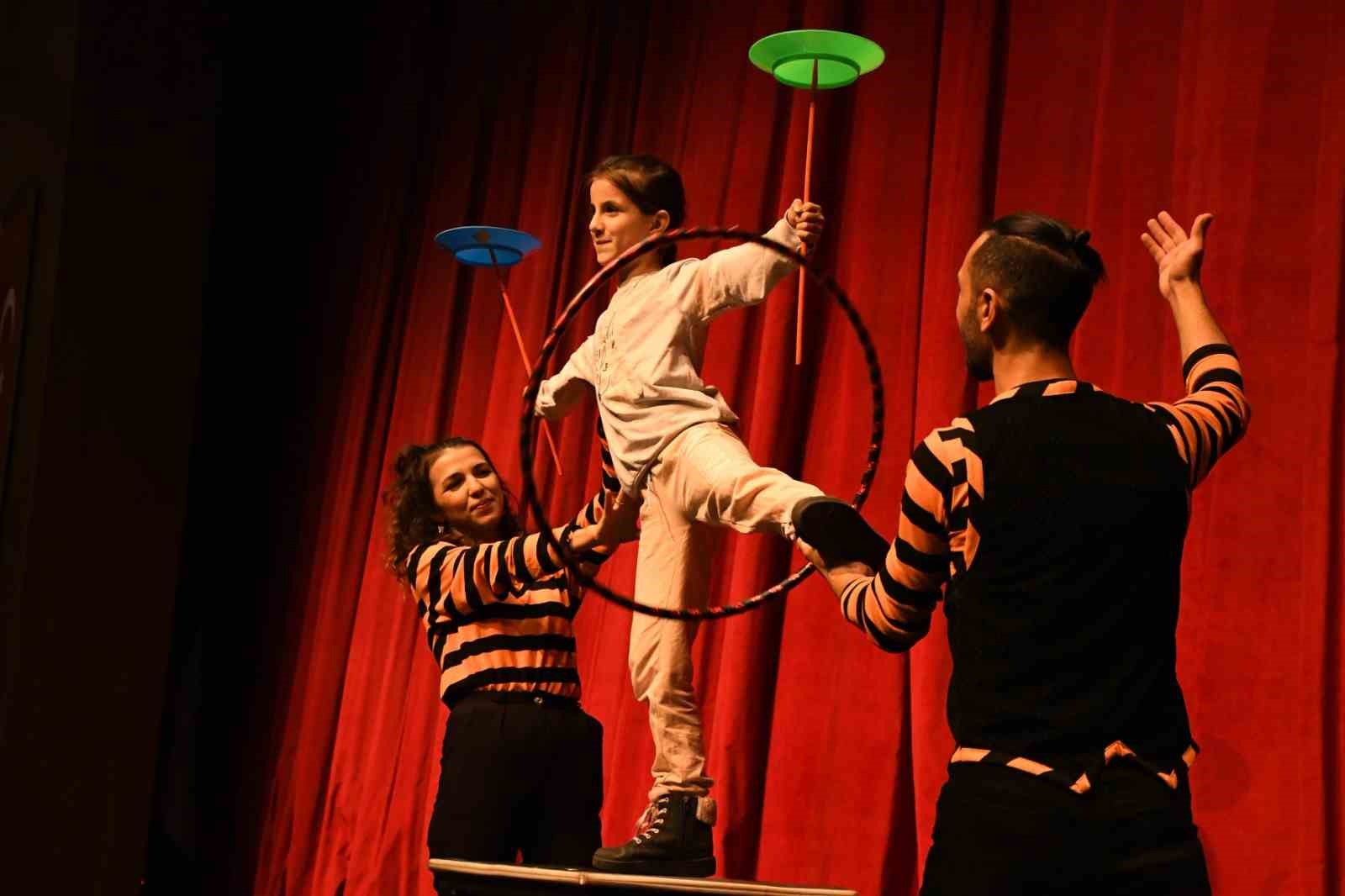 &Ccedil;ocuklar eğlenceye B&uuml;y&uuml;kşehir&rsquo;in etkinliklerinde doydu
