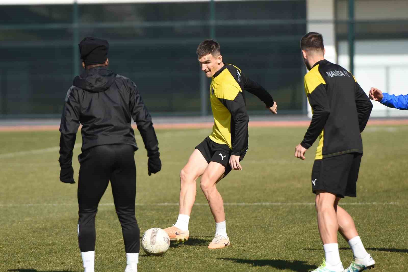 Manisa FK’da hedef Tuzlaspor maçından galibiyetle dönmek 