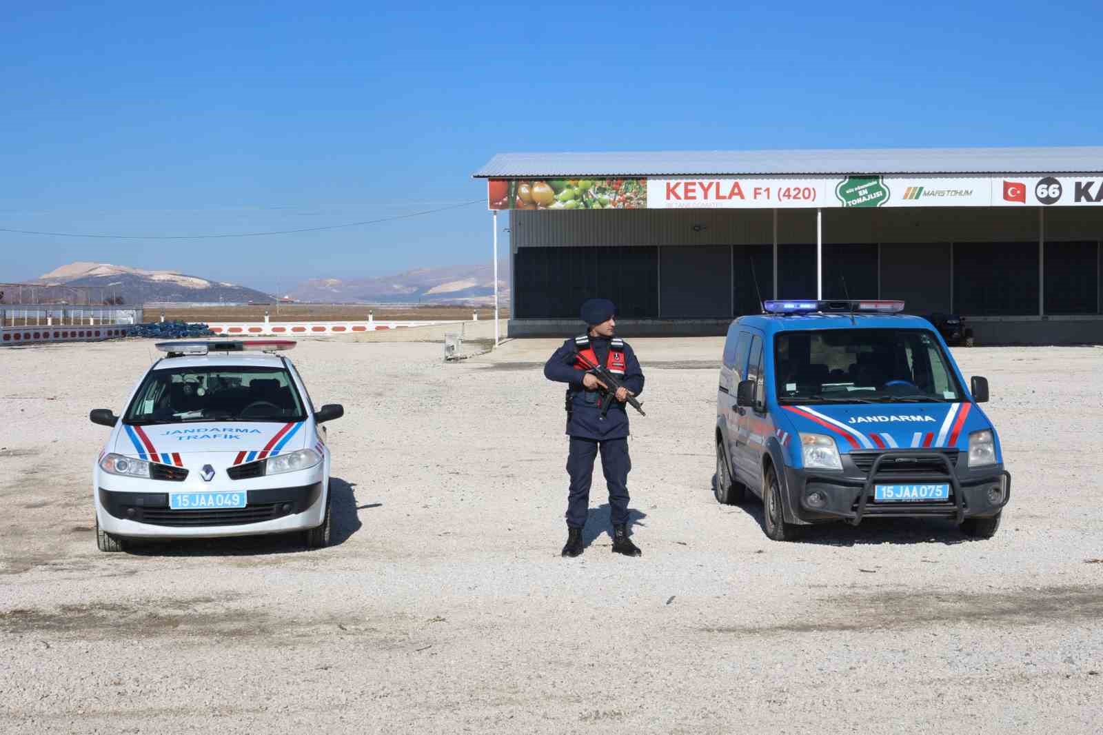 Burdur&rsquo;da kış lastiği denetiminde 31 bin 162 TL para cezası uygulandı

