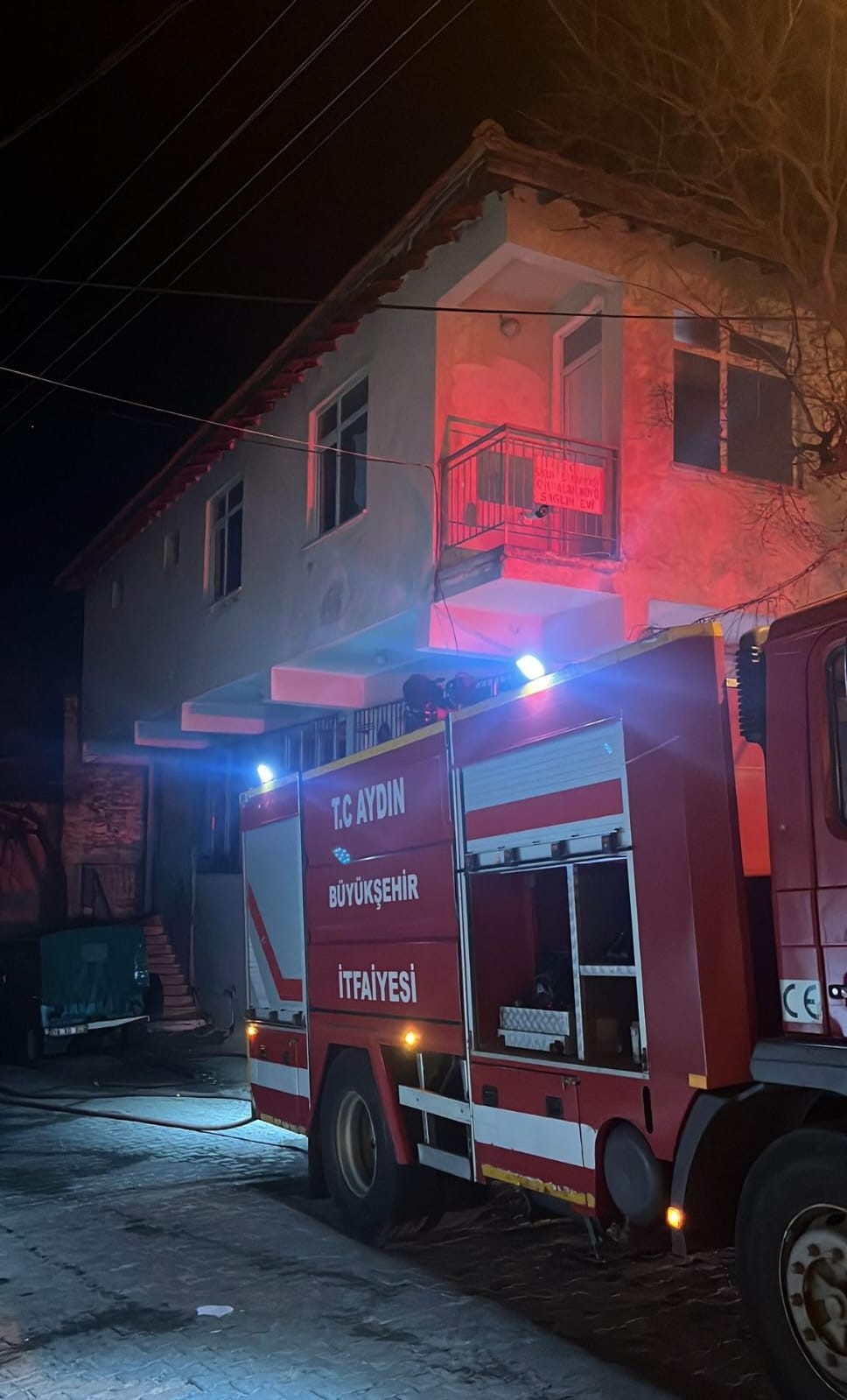 Sağlık ocağında çıkan yangın panikletti
