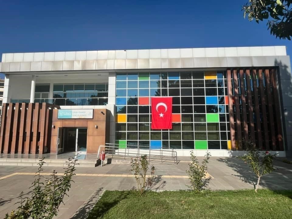 Gençlik merkezi gençlerin uğrak yeri haline geldi