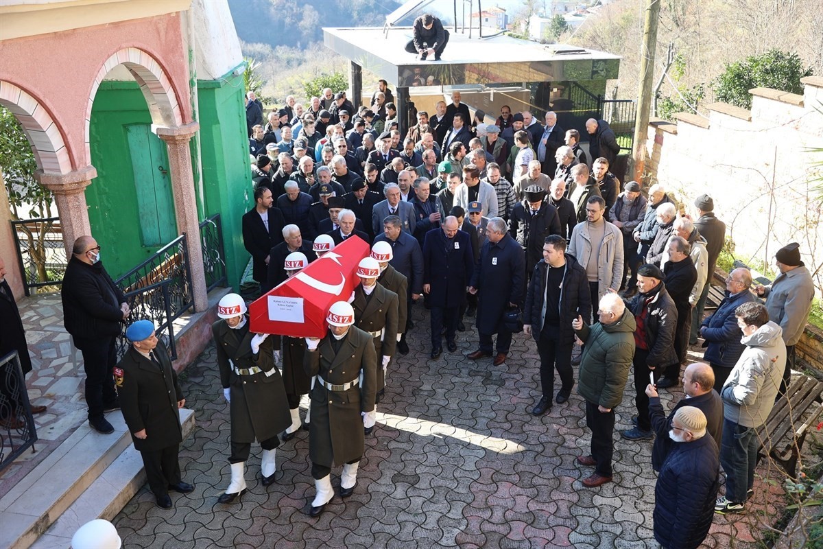 Kıbrıs Gazisi, Giresun&rsquo;da son yolculuğuna uğurlandı
