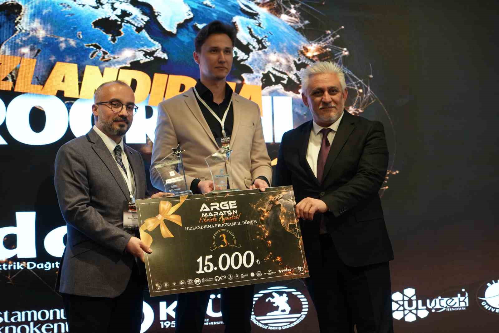 AR-GE Maraton&rsquo;da &ouml;d&uuml;ller sahiplerini buldu
