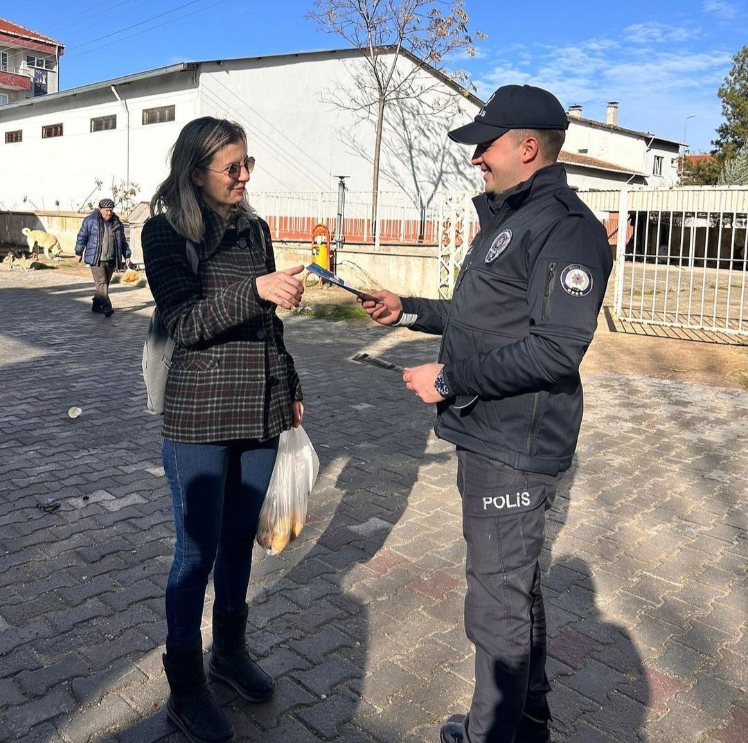 Pehlivanköy’de vatandaşlar KADES konusunda bilgilendirildi