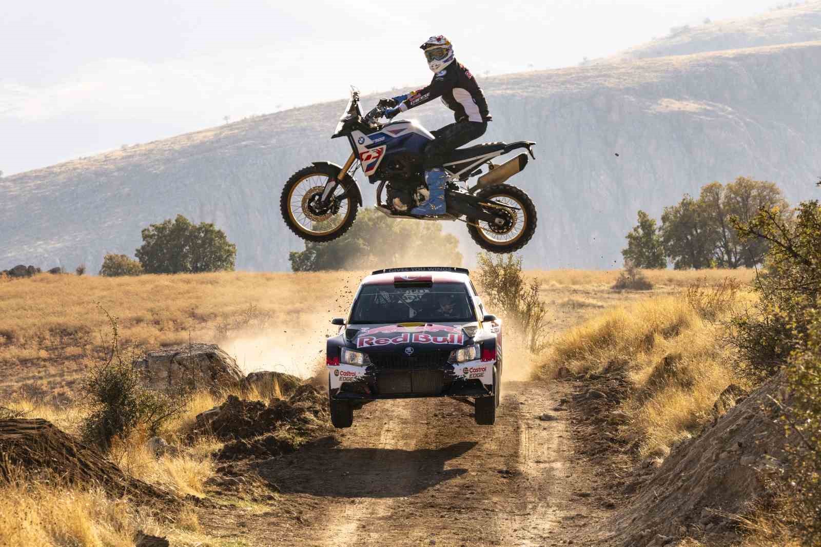 Toprak ve Ayhancan’dan Erzincan Karanlık Kanyon’da sıra dışı performans