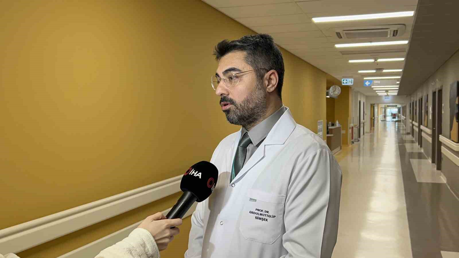 Depremde evi 2 oğluna mezar oldu, tedavilerle yaşama tutundu: "Daha dün gibi"
