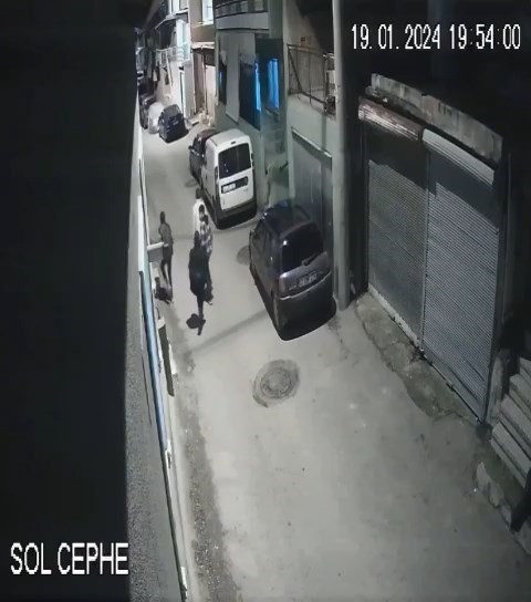 Ayakkabı hırsızları kamerada 