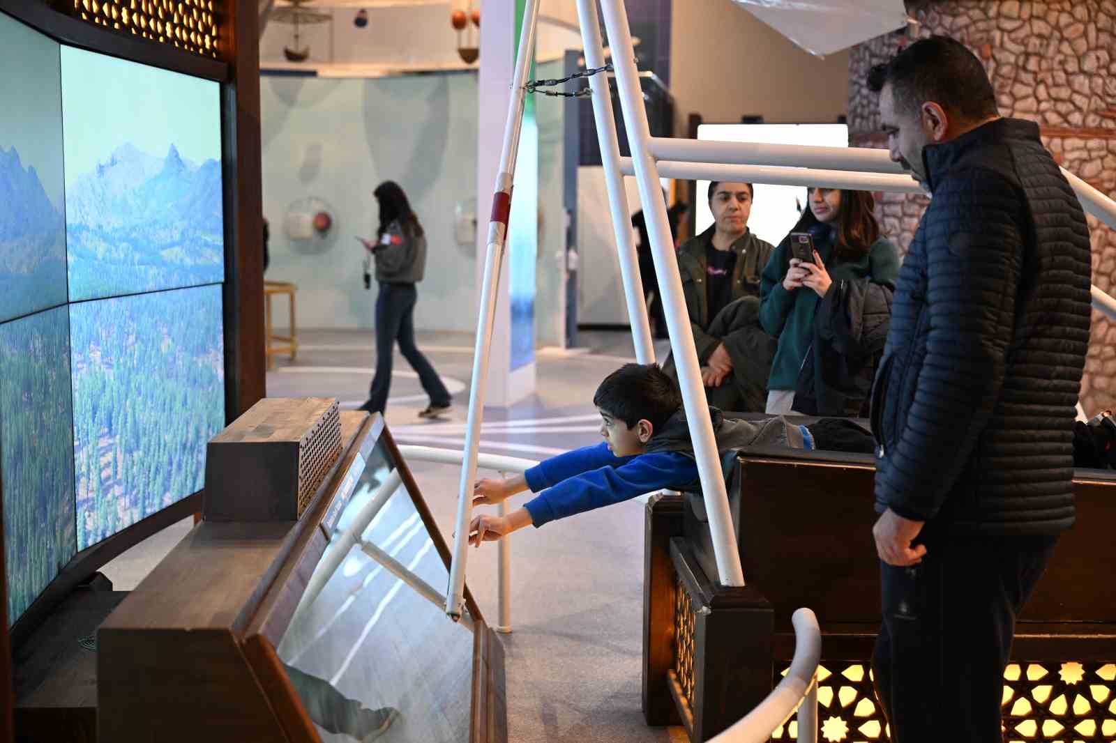 GUHEM, yeni Alper Gezeravcılar’a ilham oluyor