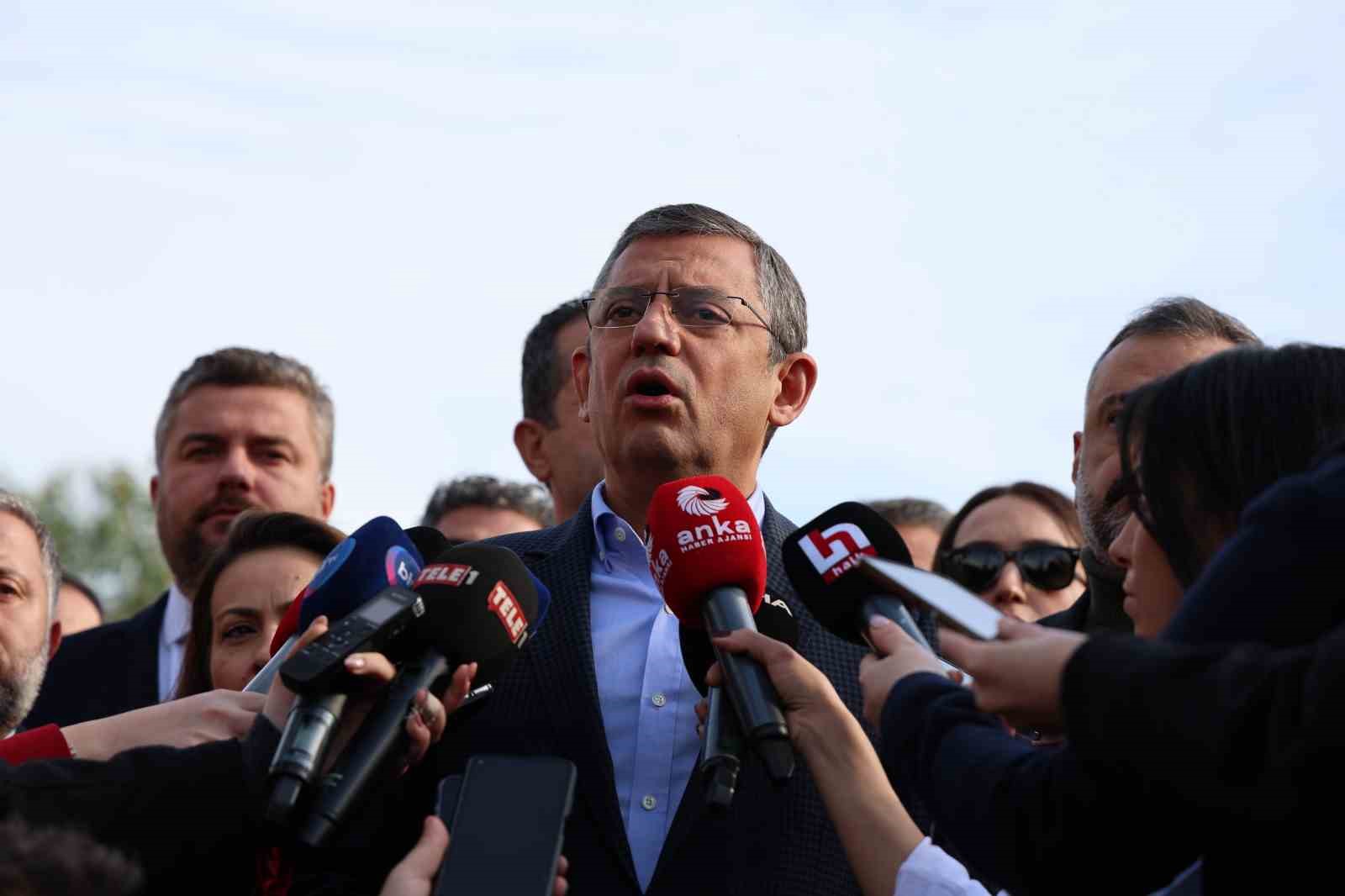 Özgür Özel’den katledilen taksicinin ailesine taziye ziyareti
