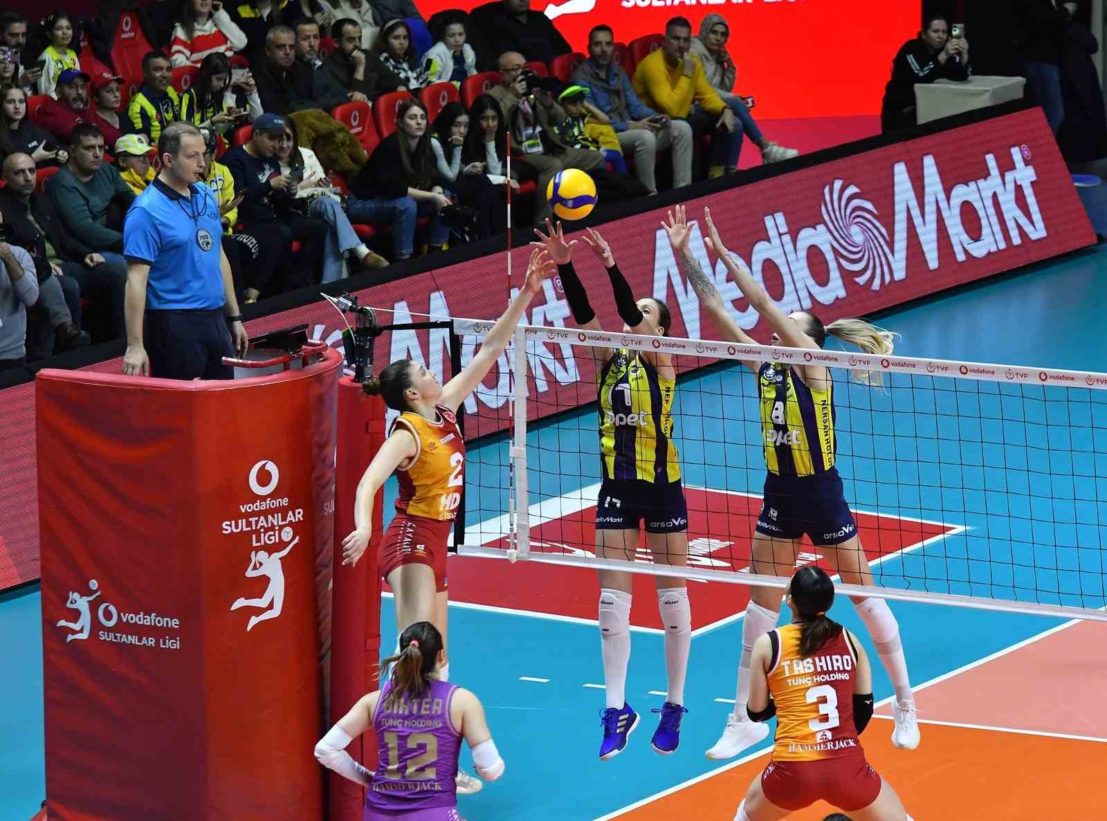 File derbisi Fenerbah&ccedil;e Opet&rsquo;in 