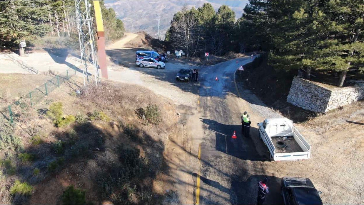 Jandarma’dan havadan trafik denetimi
