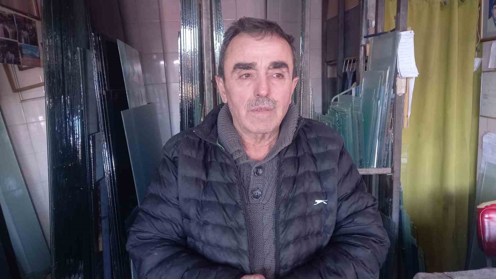 Burslarla onlarca &ouml;ğrenci okuttu
