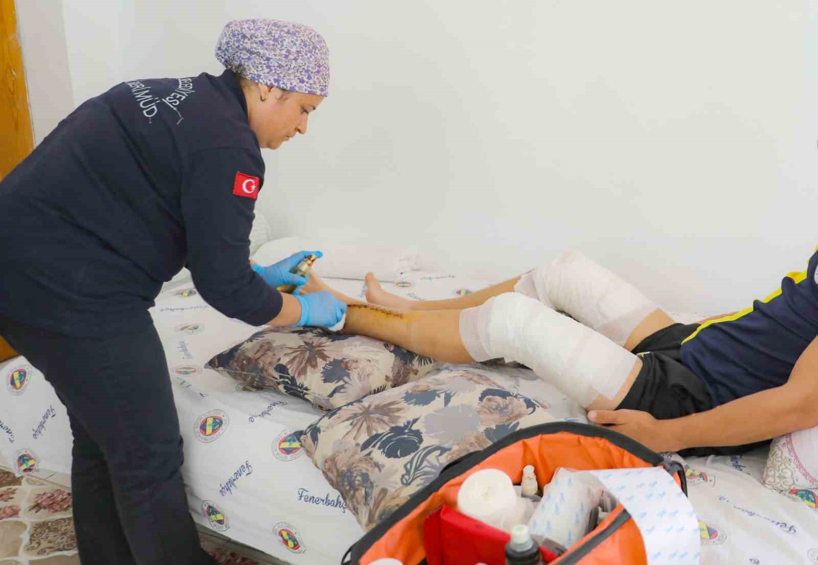Burhaniye&rsquo;de evde bakım hizmetleri aralıksız s&uuml;r&uuml;yor
