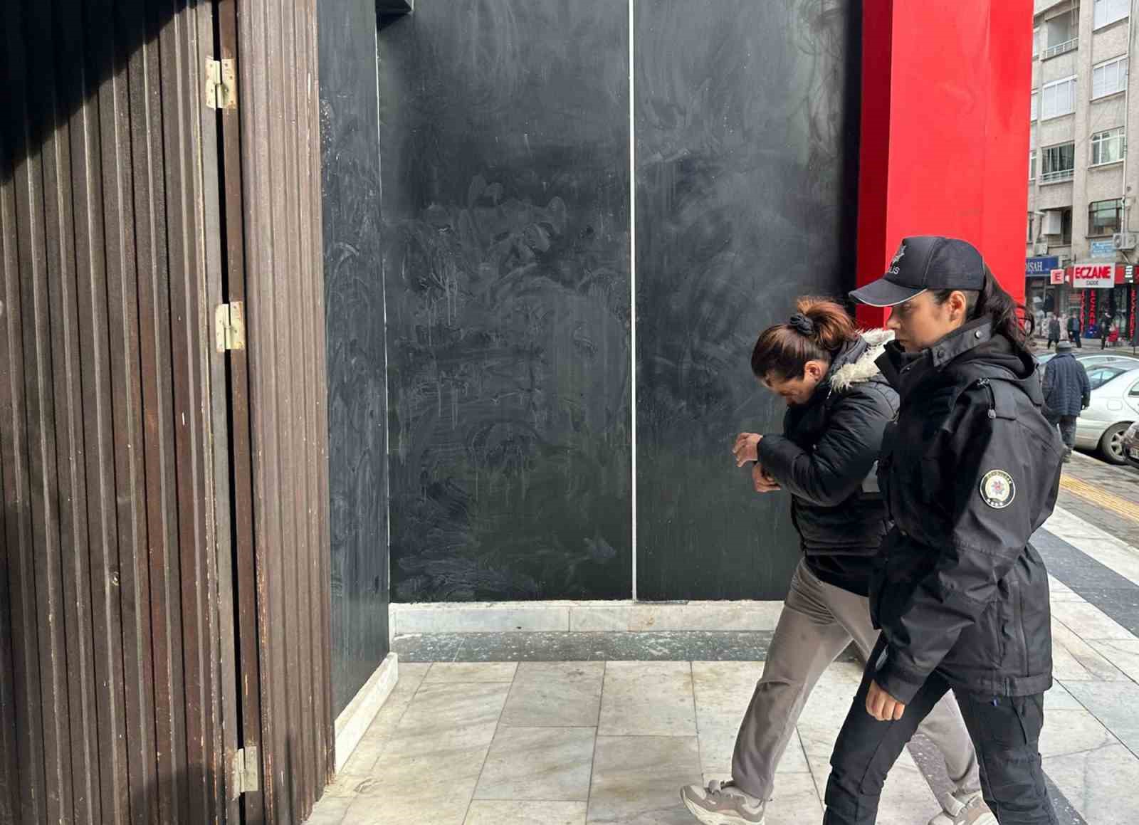 Dolandırıcılık zanlıları g&ouml;zaltında
